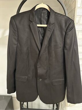 Men's Black Single-Button Tailored Suit Jacket